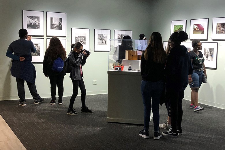 Teenagers who like photography will love the International Photography Hall of Fame and Museum (IPHF), which honors those who have made significant contributions to the field of photography.