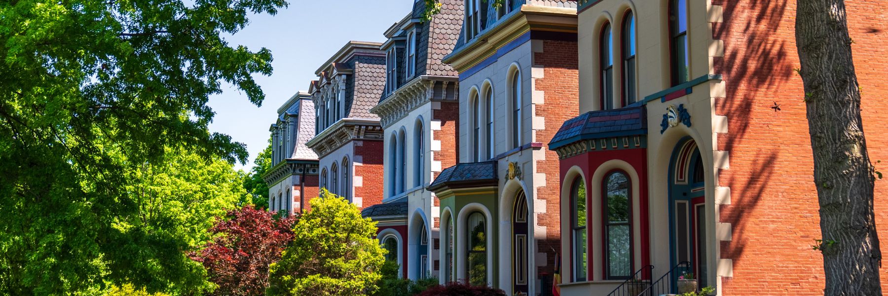 In Lafayette Square, you can marvel at meticulously restored 150-year-old Victorian mansions.