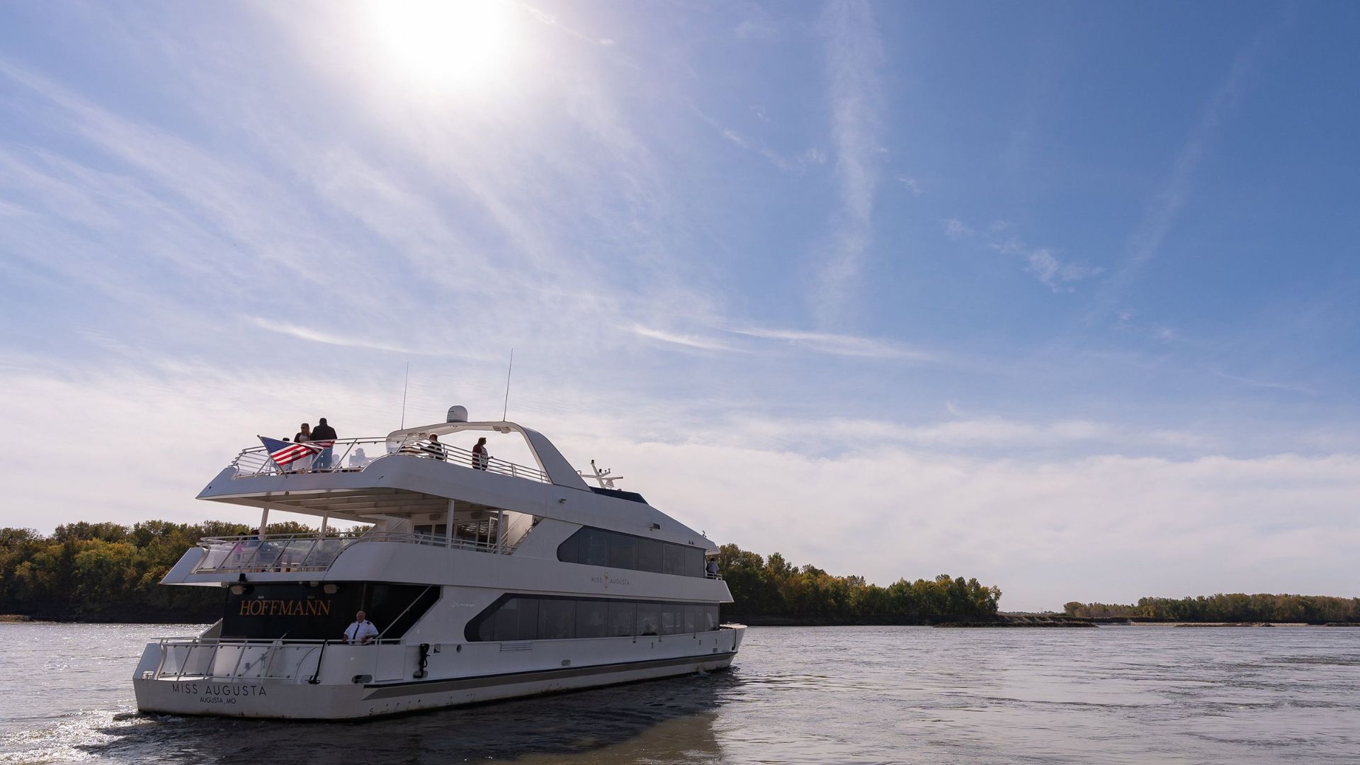 Miss Augusta, a luxury yacht, offers daily cruises on the Missouri River.
