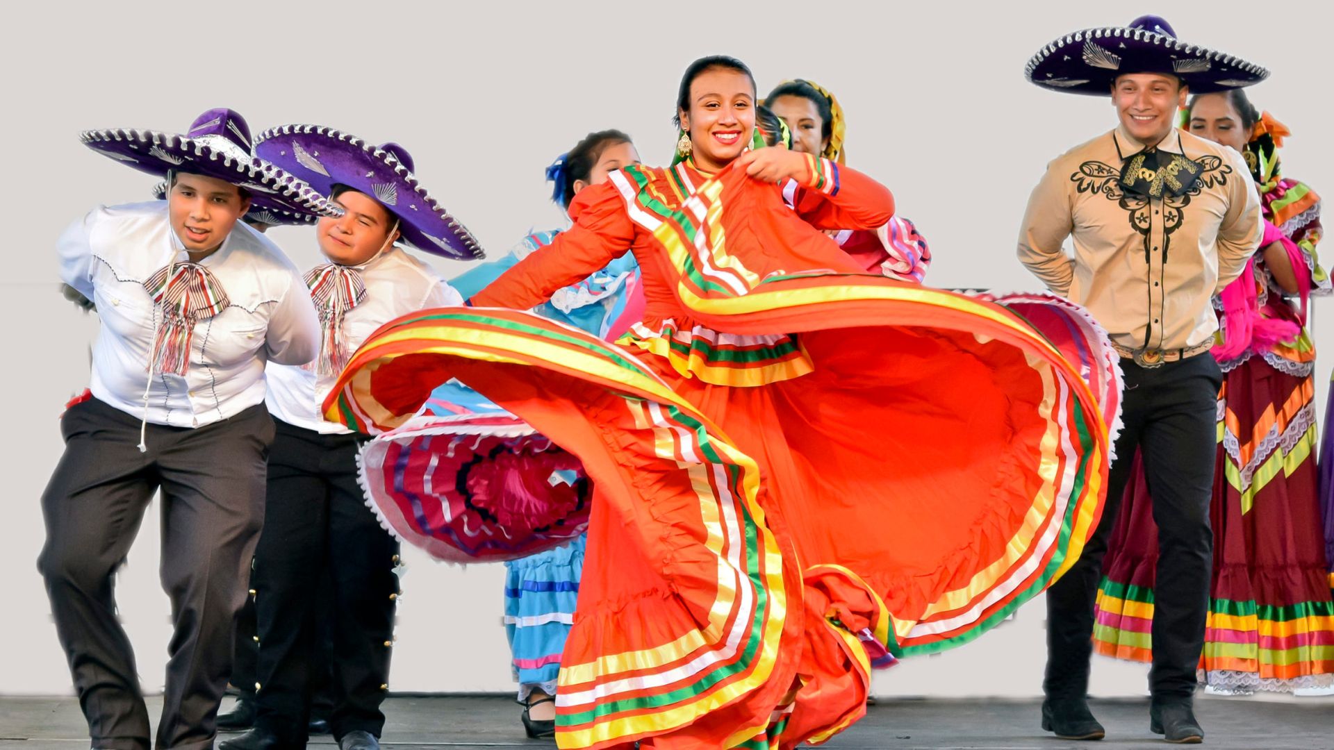 Mexican performers dance at Festival of Nations in St. Louis.