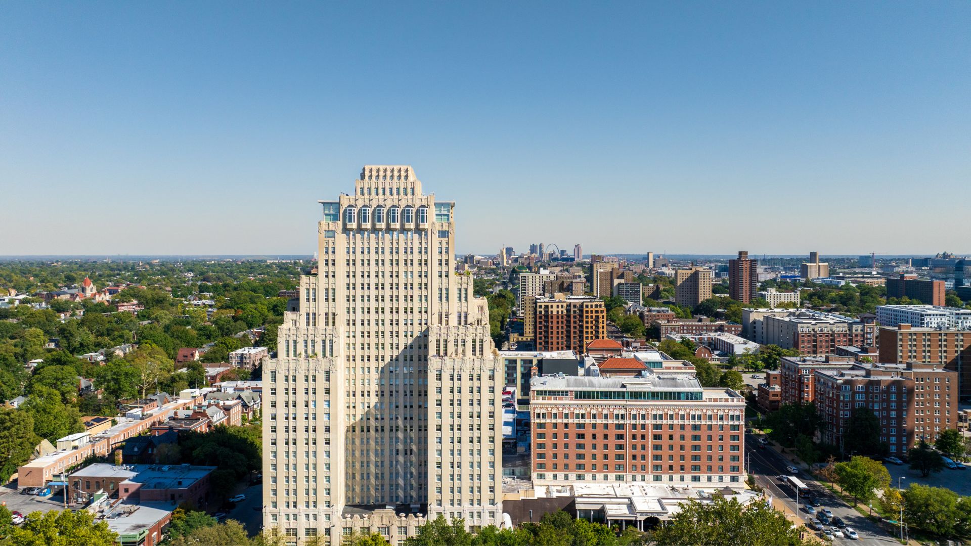 The Royal Sonesta Chase Park Plaza St. Louis is one of the most luxurious hotels along Route 66.