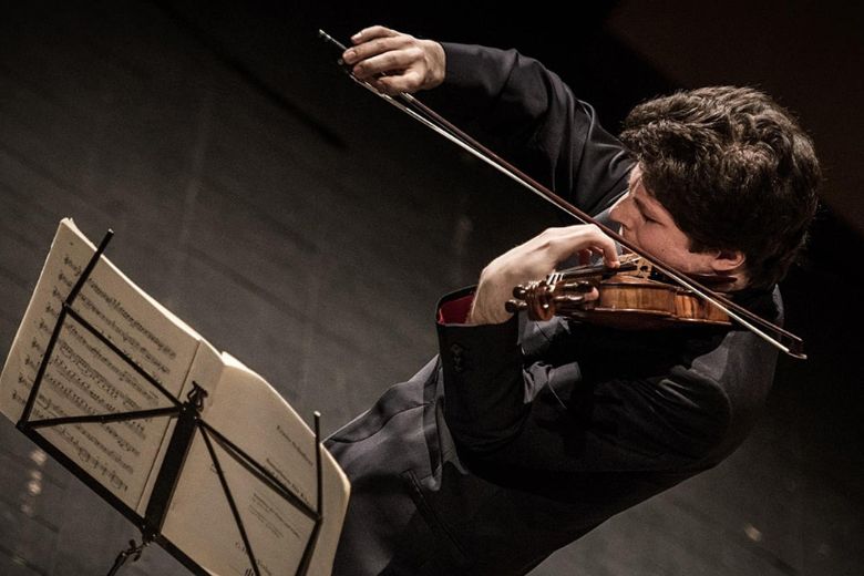 Violinist Augustin Hadelich joins the St. Louis Symphony Orchestra for a live performance.