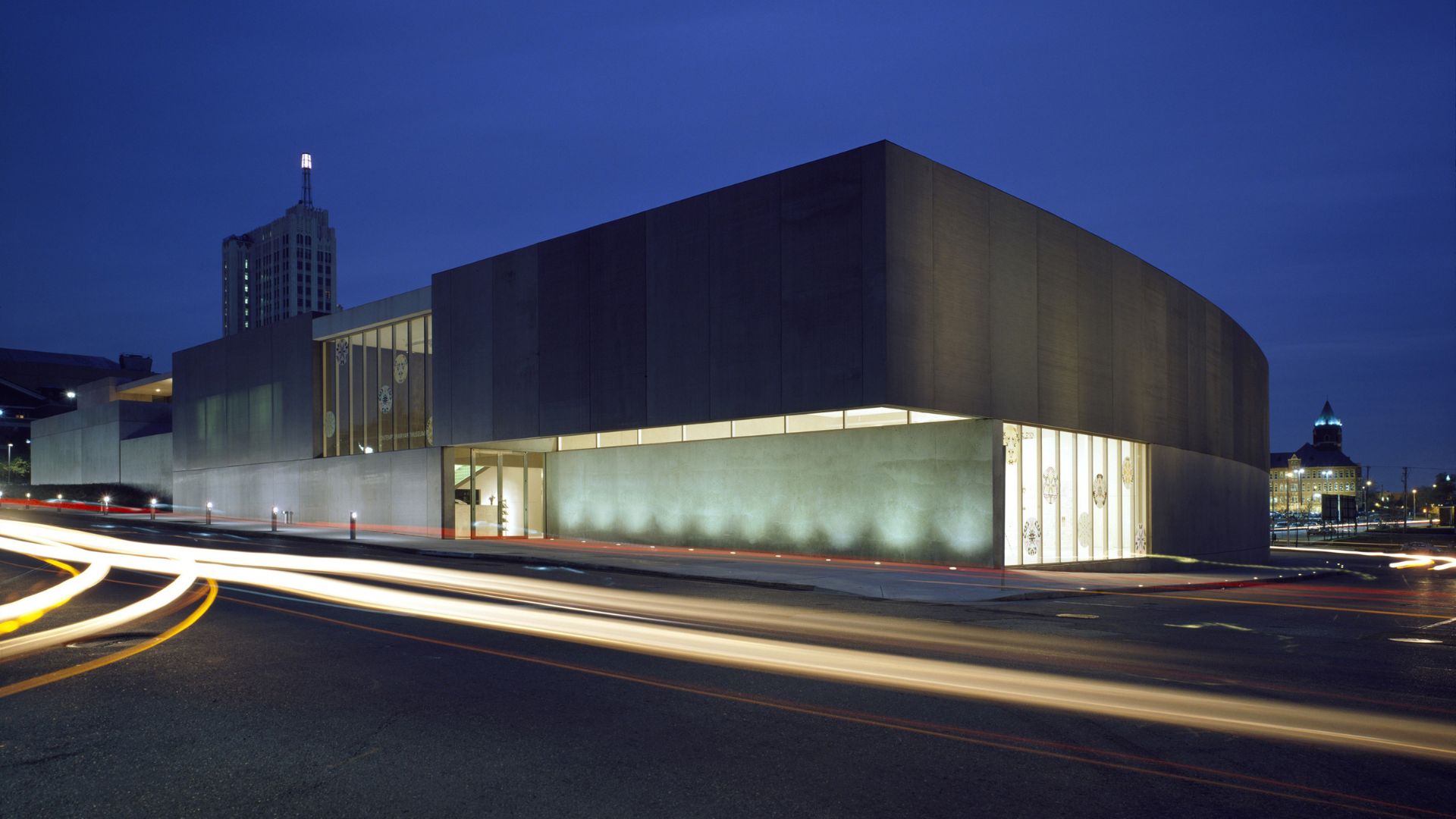 The Contemporary Art Museum St. Louis shines even at night.