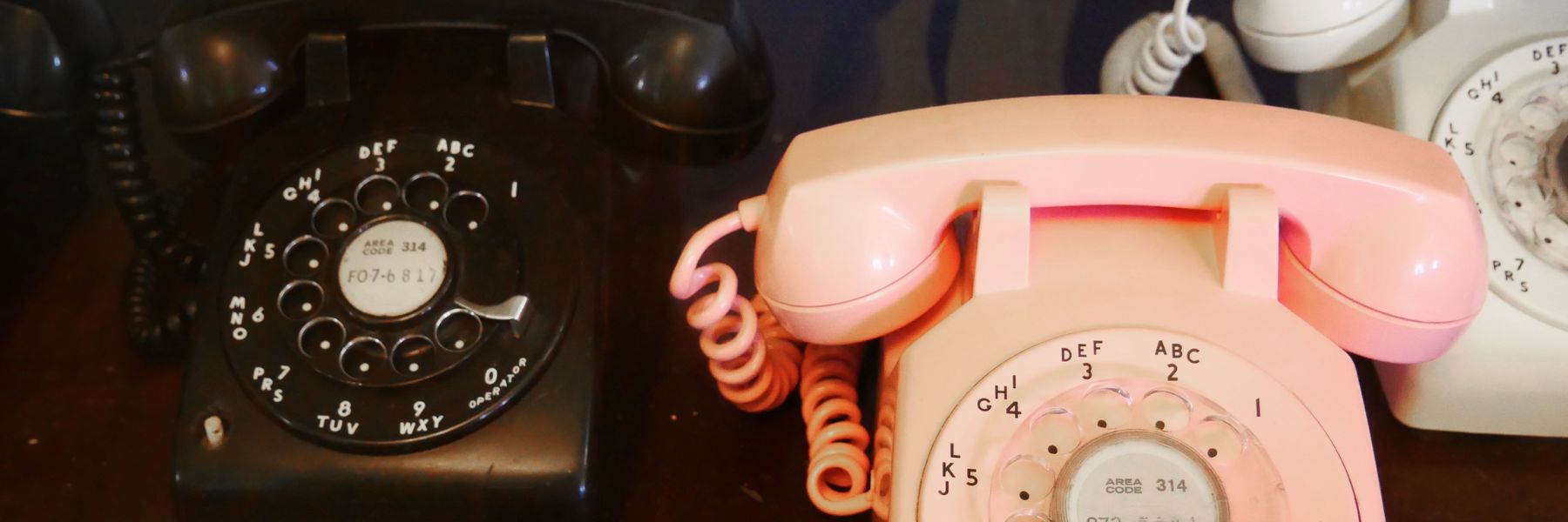 The Jefferson Barracks Telephone Museum exhibits rotary dial phones.