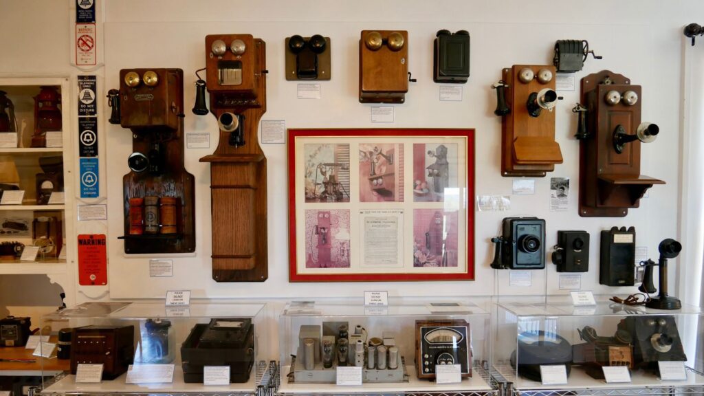The Jefferson Barracks Telephone Museum shows the history of telephonic communication.