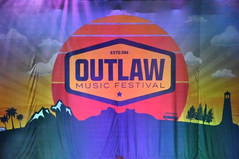 The Outlaw Music Festival comes to Hollywood Casino Amphitheatre - St. Louis.