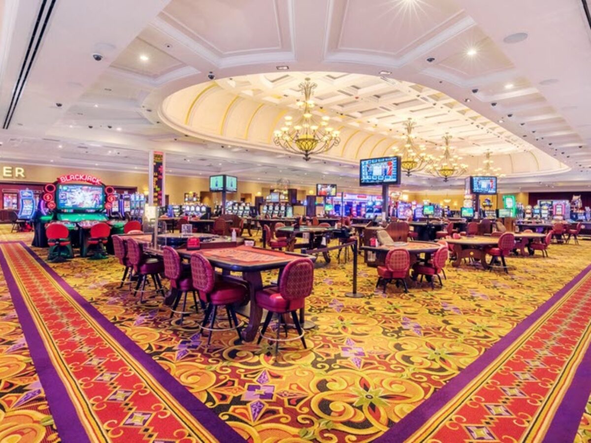 DraftKings at Casino Queen - Explore St. Louis