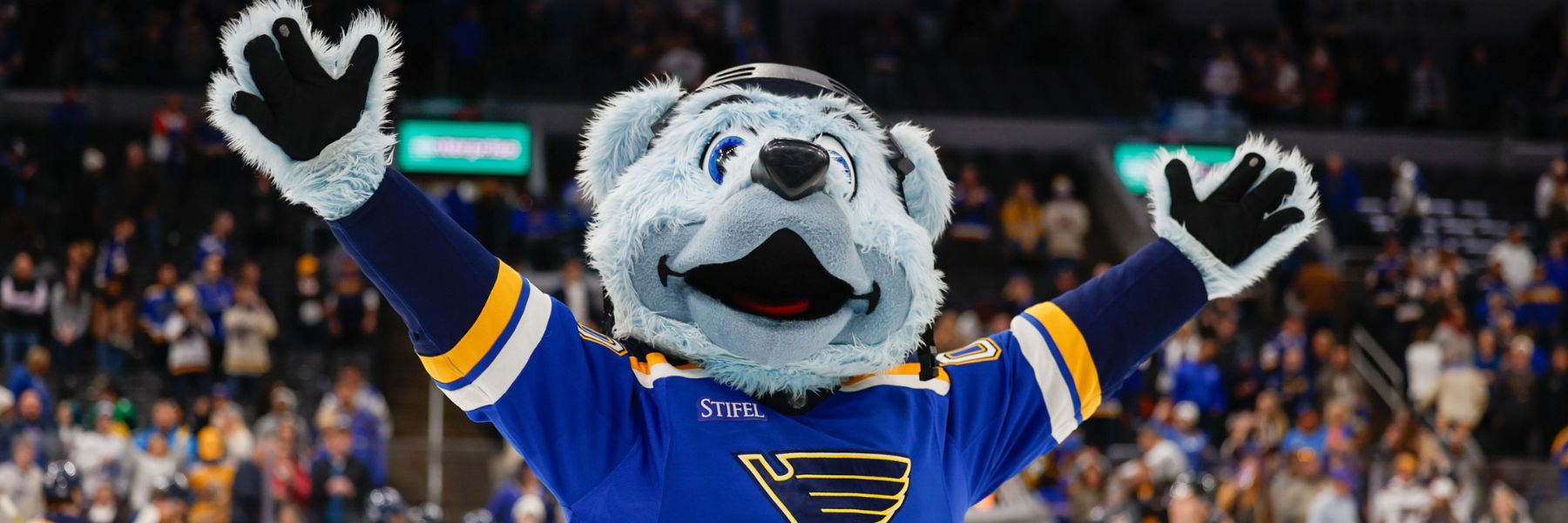 Louie, the mascot of the St. Louis Blues, welcomes the crowd.