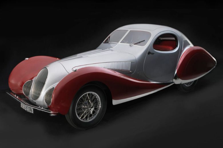 Roaring brings French art, fashion and automobiles from 1918 to 1939 to the Saint Louis Art Museum.