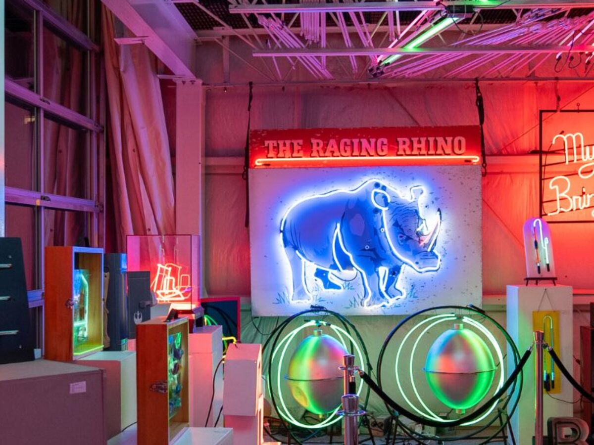 値下げSAINT LOUIS ブラック オブジェ Quirky St Louis: 13 Offbeat Experiences Only Found Here