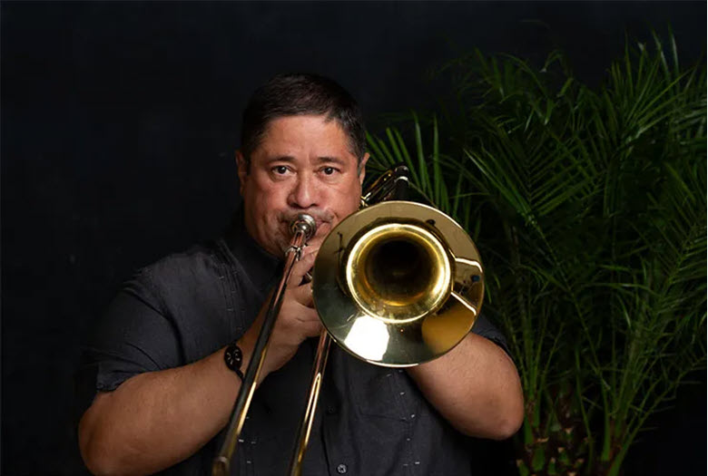 Papo Vázquez Mighty Pirate Troubadours at Jazz St. Louis.