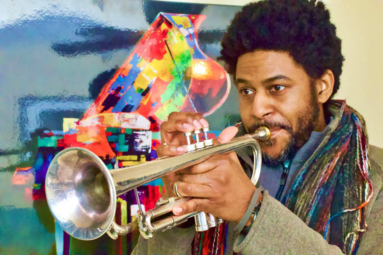 Kasimu Taylor at Jazz St. Louis.