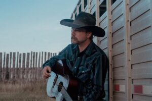 Colter Wall at Stifel Theatre.