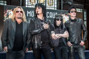 Mötley Crüe at Hollywood Casino Amphitheatre.