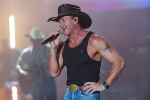 Tim McGraw at Hollywood Casino Amphitheatre.
