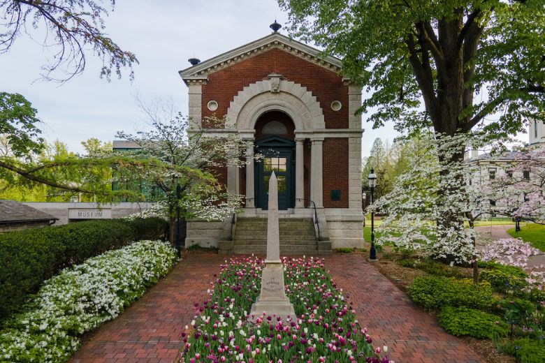 The Literary Garden: The Cultivation of Plants and Gardens in Narratives at Missouri Botanical Garden.