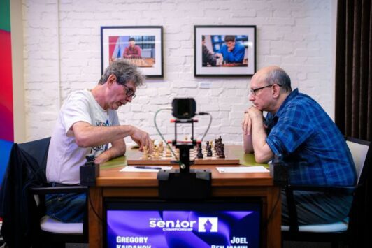 Adult Beginners Class at the Saint Louis Chess Club.