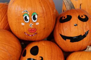 WCHOF Crafts & Cocktails: Pumpkin Painting Party at World Chess Hall of Fame.